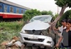 Phú Yên: Tàu hỏa tông ôtô 7 chỗ tại đường ngang dân sinh
