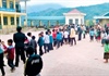 Điện Biên: 34 trẻ bị ho, sốt  sau khi tiếp xúc với bố mẹ trở về từ Trung Quốc