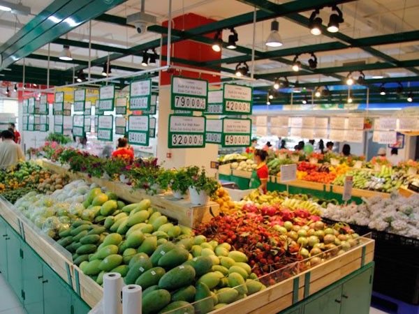 Thực phẩm, rau xanh dồi dào, đáp ứng nhu cầu người tiêu dùng