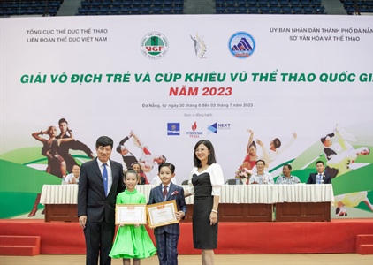 Con trai Khánh Thi - Phan Hiển được khen thưởng tại Giải vô địch trẻ và...