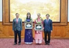 Trao danh hiệu Công dân danh dự tỉnh Thừa Thiên Huế cho 2 nữ chuyên gia quốc tế