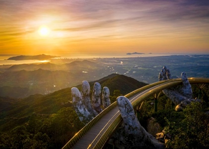 Báo Anh bất ngờ với vẻ đẹp ngôi làng châu  Âu trên núi cao Việt Nam